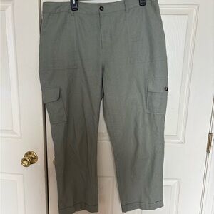 Falls Creek Women's Olive Cropped Pants